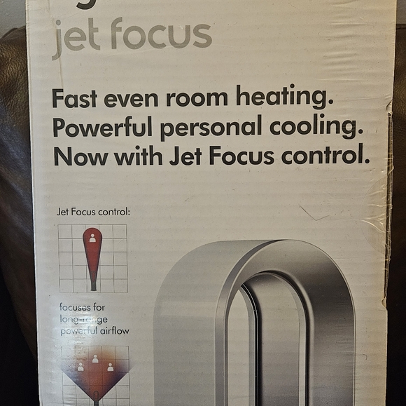 Dyson Hot + Cool Jet Focus Heating & Cooling Fan - Picture 8 of 16